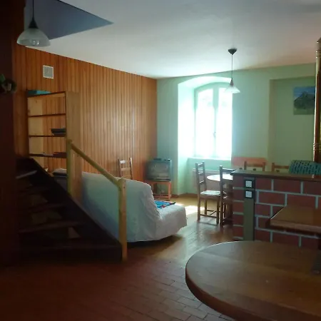 Salau Crusous Communal בית נופש Couflens