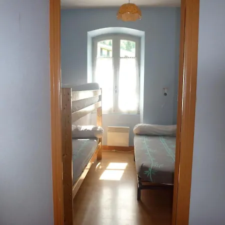 Salau Crusous Communal בית נופש