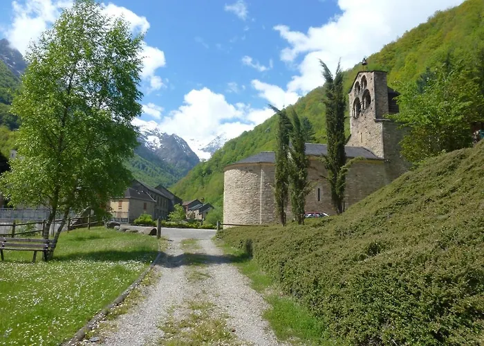 Salau Crusous Communal בית נופש *
